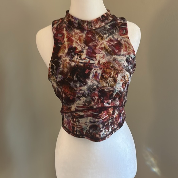 lululemon athletica Tops - Lululemon Urbantricity Cropped Tank in Dark Terracotta, Sz 8